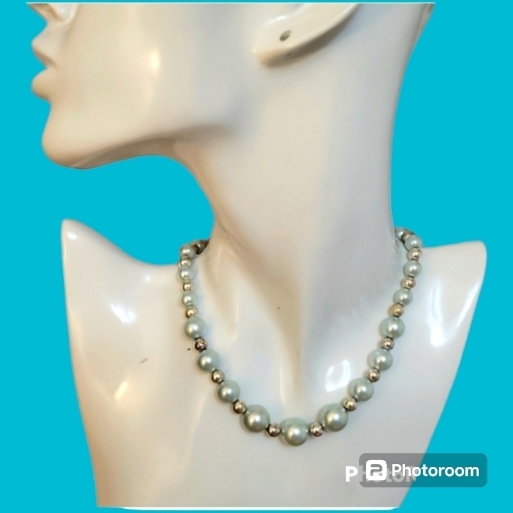 320 Icy Blue Acrylic Pearl Beaded Bridal Necklace 8$